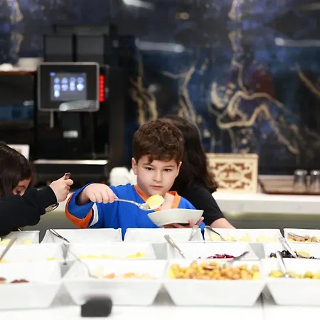 Hotel Nova Plaza Crystal & 4*