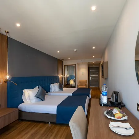 Nova Plaza Crystal & 4*