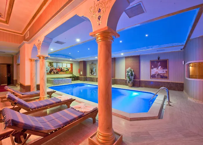 Nova Plaza Crystal & فندق