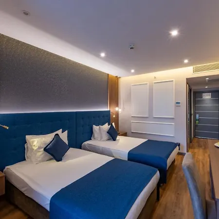 Hotell Nova Plaza Crystal &