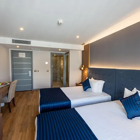 Nova Plaza Crystal Hotel&spa Hotel