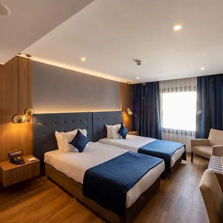 Nova Plaza Crystal Hotel&spa Hotel 4*