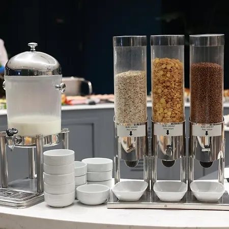 Nova Plaza Crystal & Hotell 4*