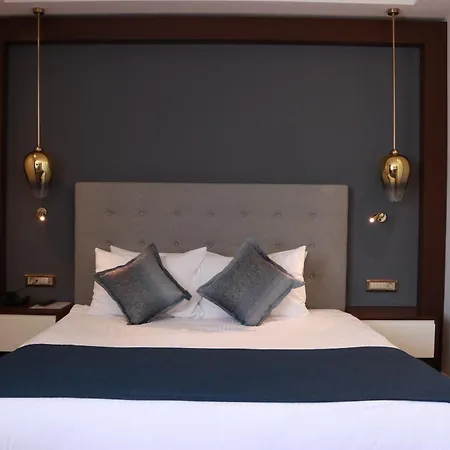 Nova Plaza Crystal & Istanbul