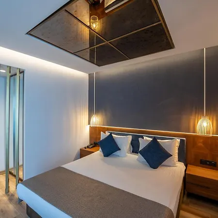 Nova Plaza Crystal &