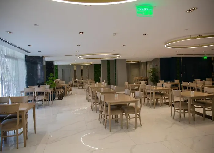 Nova Plaza Crystal & Отель Стамбул