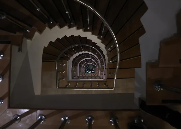 Nova Plaza Crystal & Отель