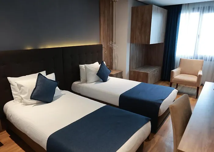 Nova Plaza Crystal & 4*