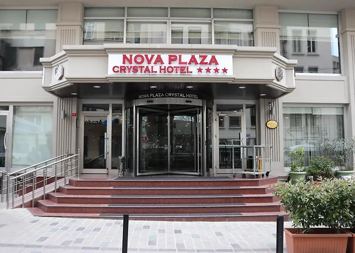 Отель Nova Plaza Crystal &