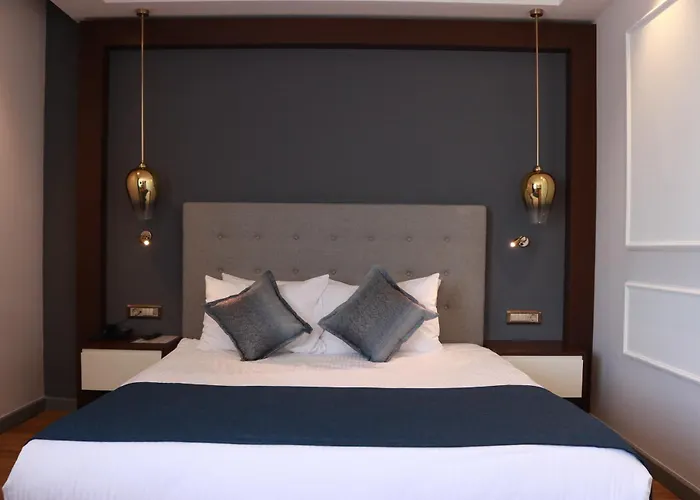 Nova Plaza Crystal & Стамбул