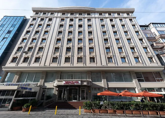 Nova Plaza Crystal & Отель Стамбул