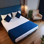 Hotel Nova Plaza Crystal & 4*