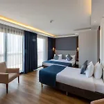 Hotel Nova Plaza Crystal &