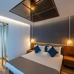 Nova Plaza Crystal &